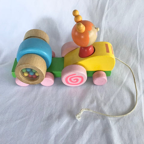 Wooden pull along toy